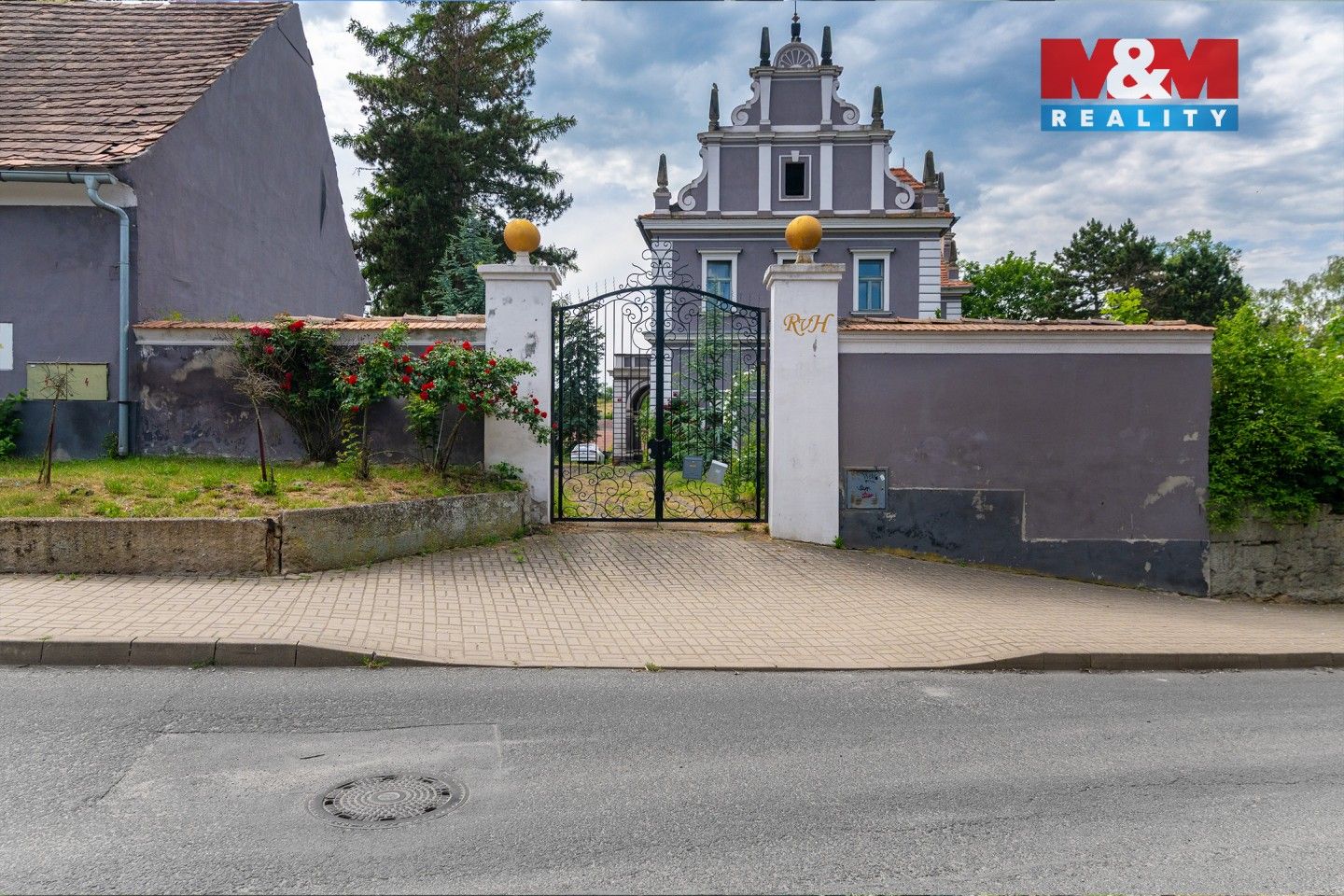 Prodej nemovitosti 1075 m² - foto 20