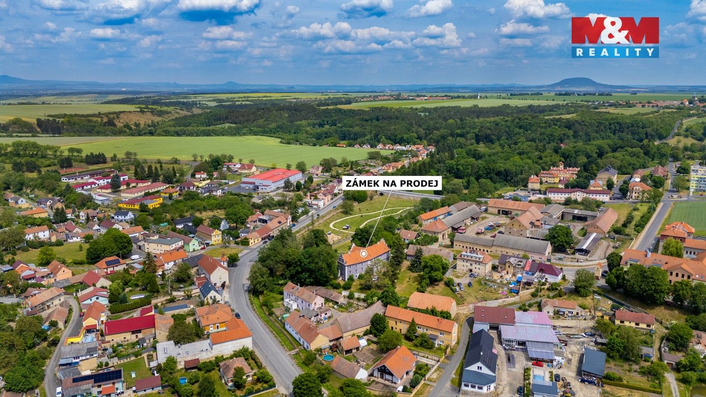 Prodej nemovitosti 1075 m² - foto 25