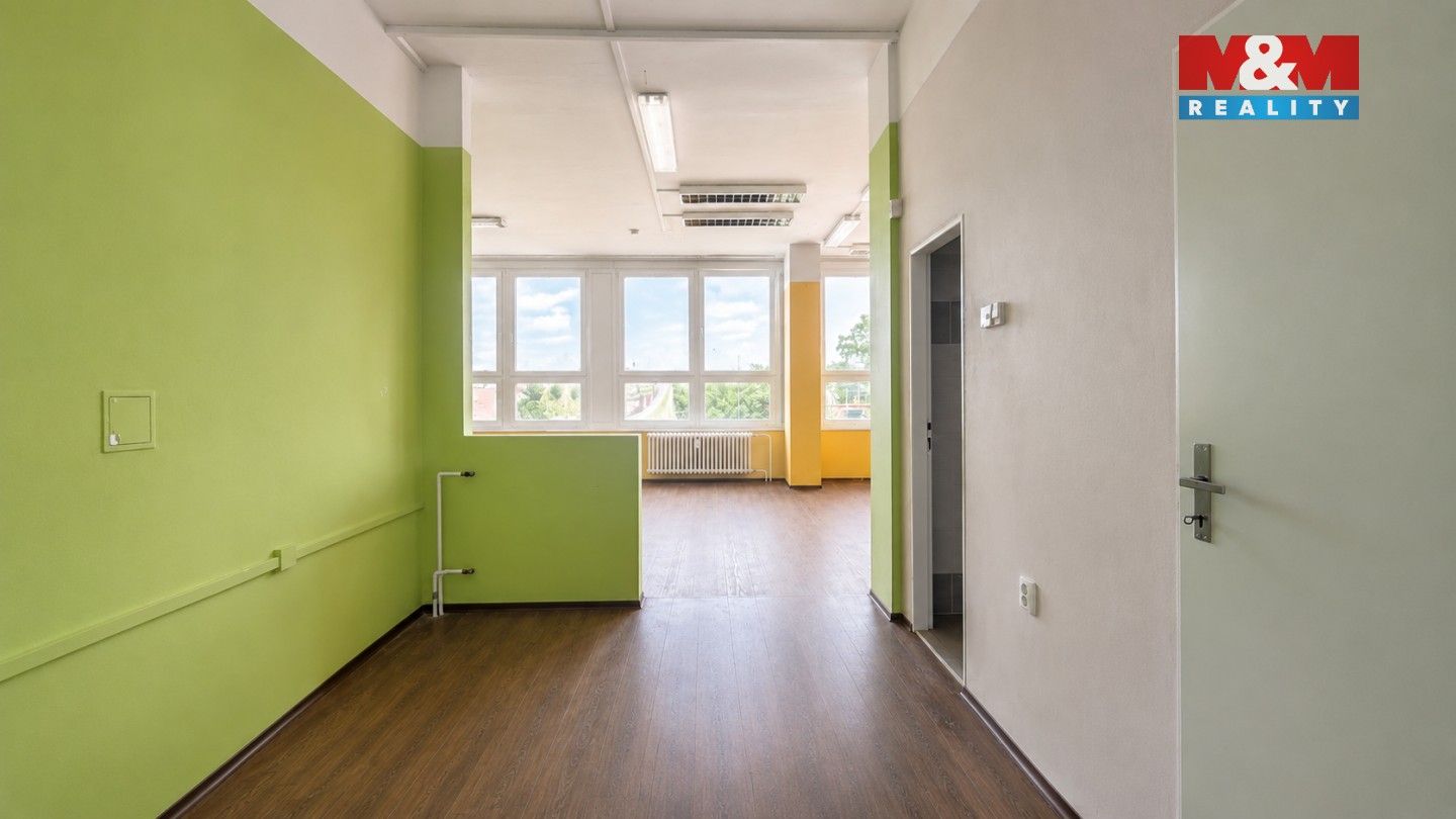 Pronájem komerčního prostoru 82 m² - foto 3
