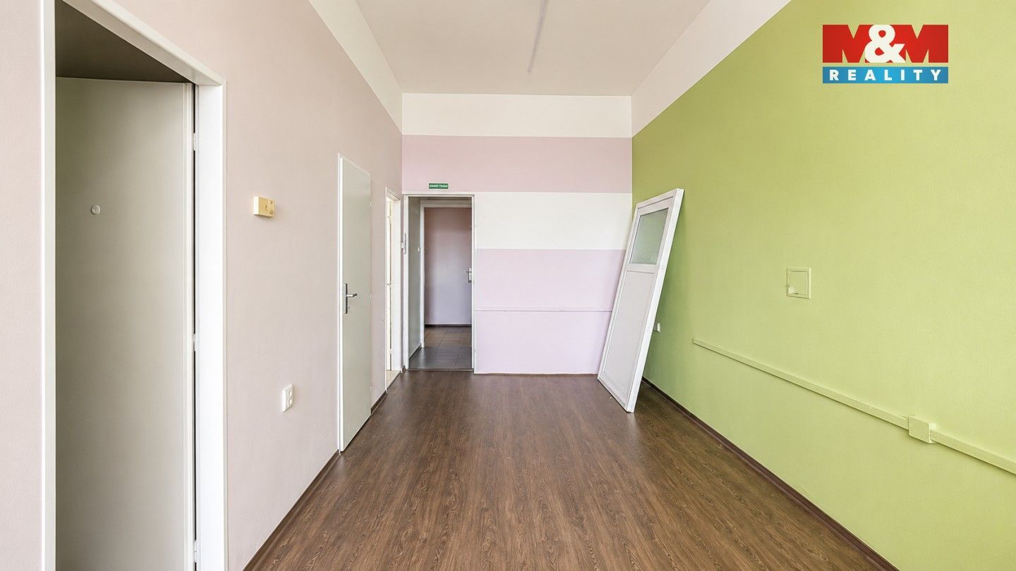 Pronájem komerčního prostoru 82 m² - foto 6
