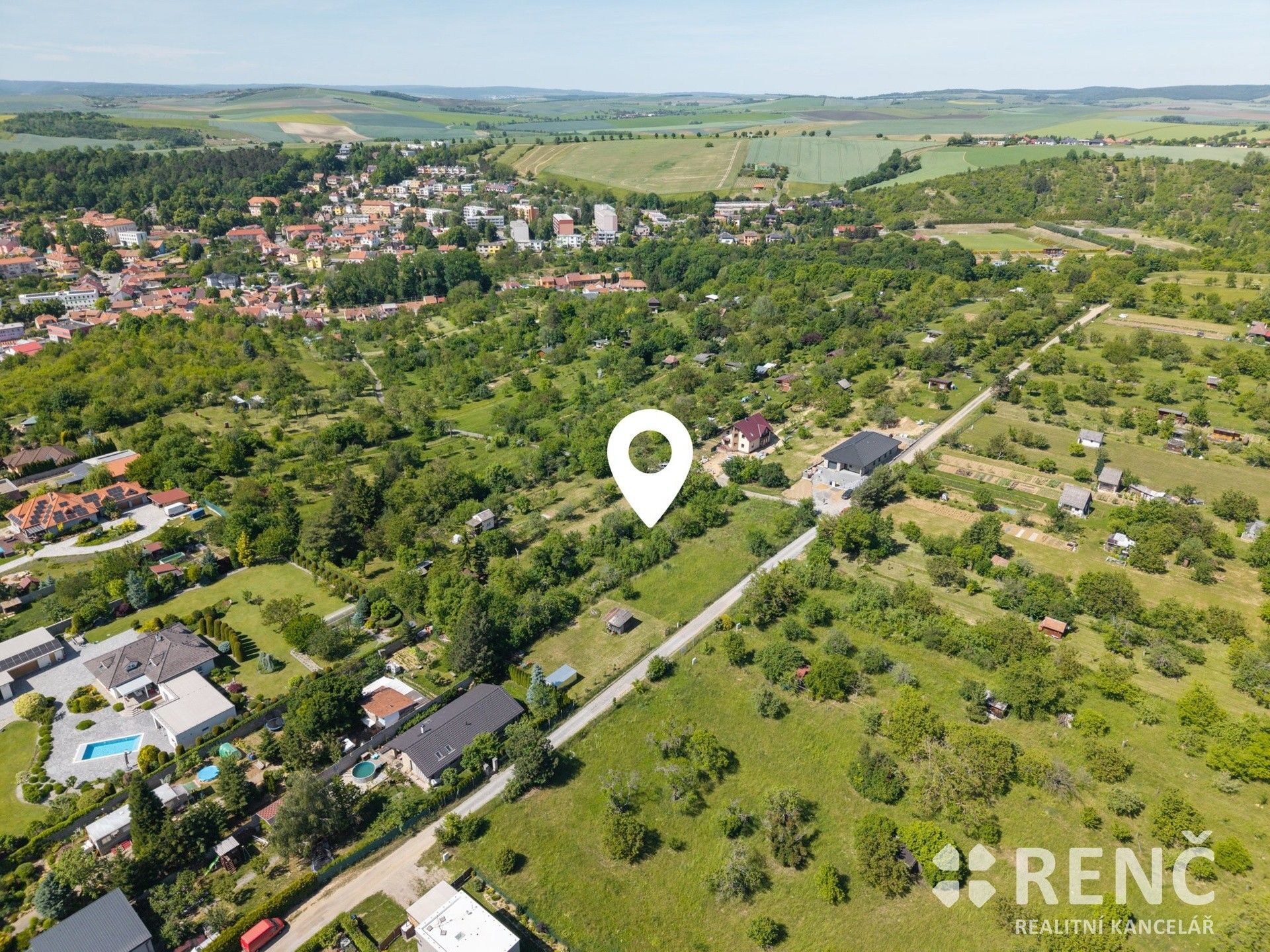 Prodej pozemku 1727 m² - foto 2