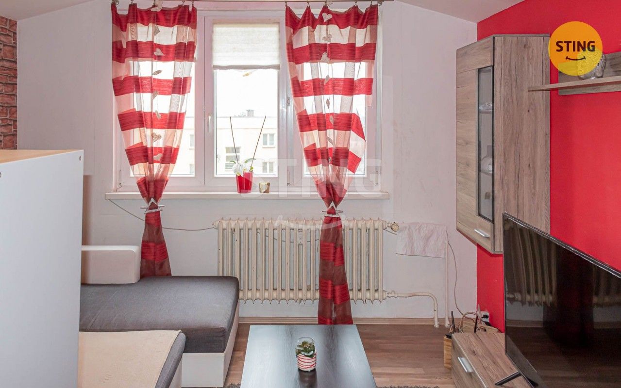 Pronájem bytu 1+1 36 m² - foto 2