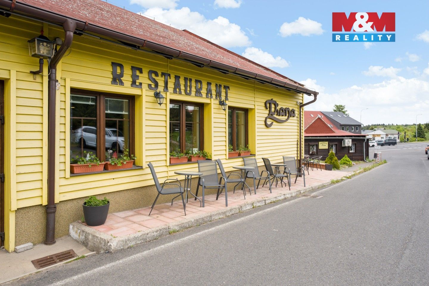 Prodej komerčního prostoru 660 m² - foto 3
