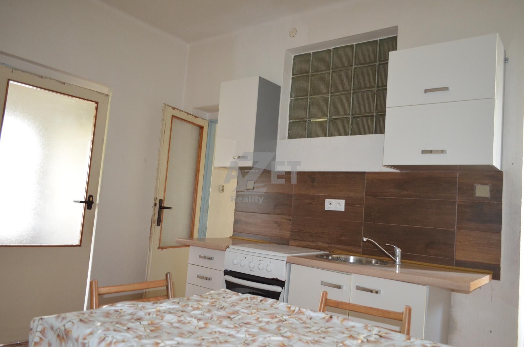 Prodej nemovitosti 240 m² - foto 12