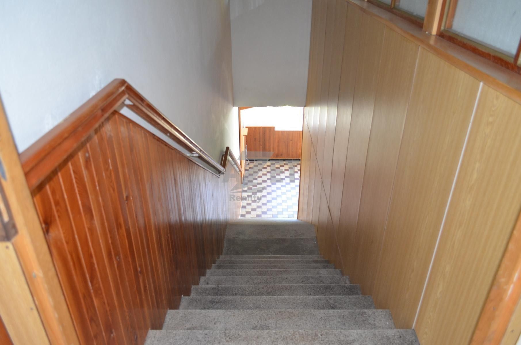 Prodej nemovitosti 240 m² - foto 17