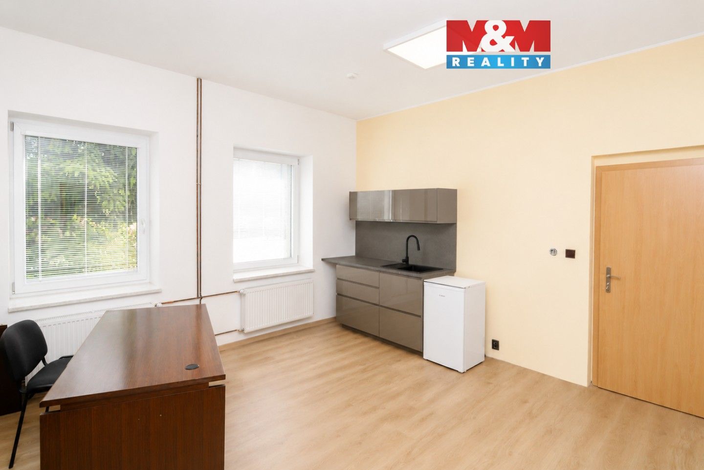 Pronájem komerčního prostoru 43 m² - foto 1