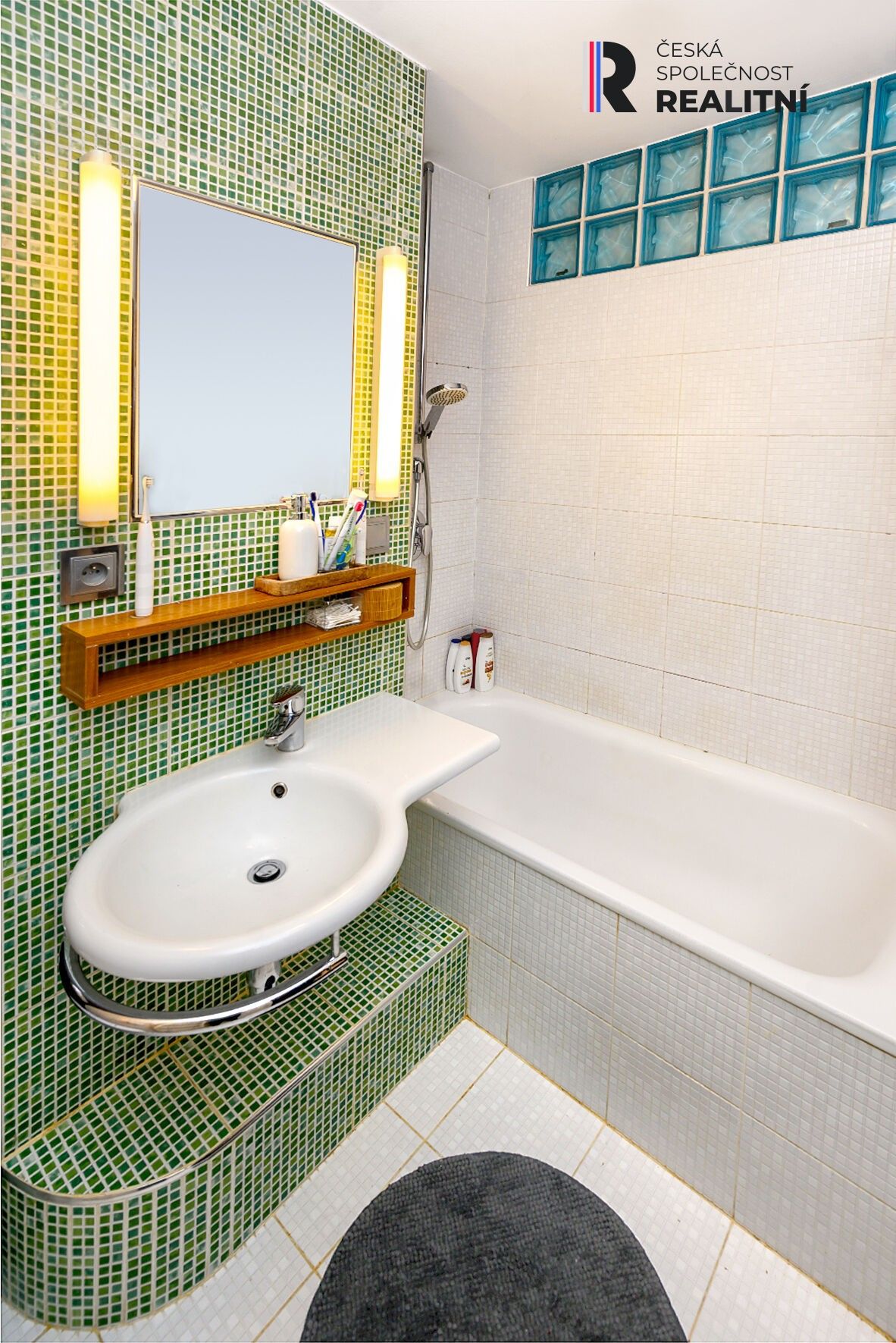 Pronájem bytu 2+1 59 m² - foto 12