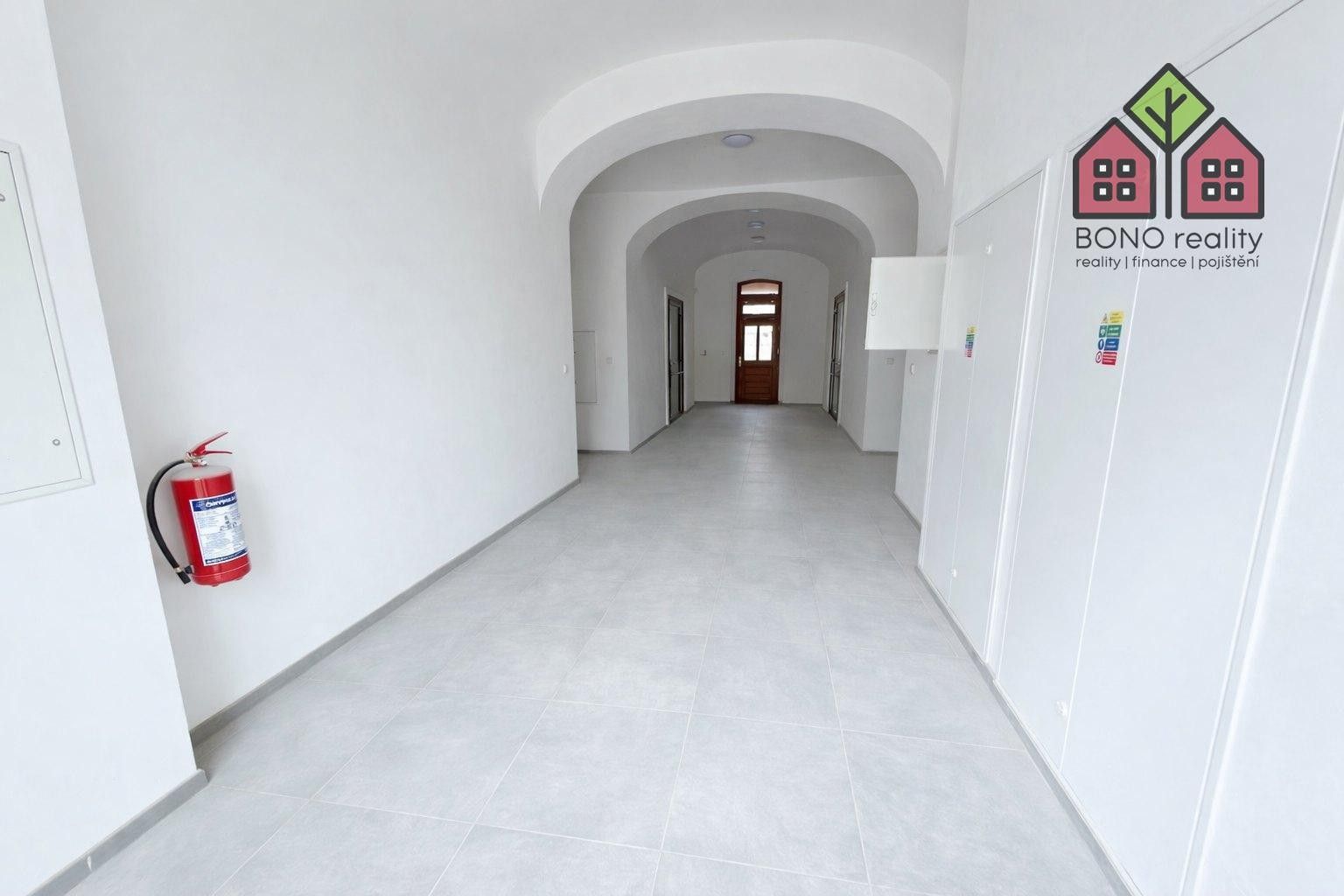 Pronájem nemovitosti 146 m² - foto 24
