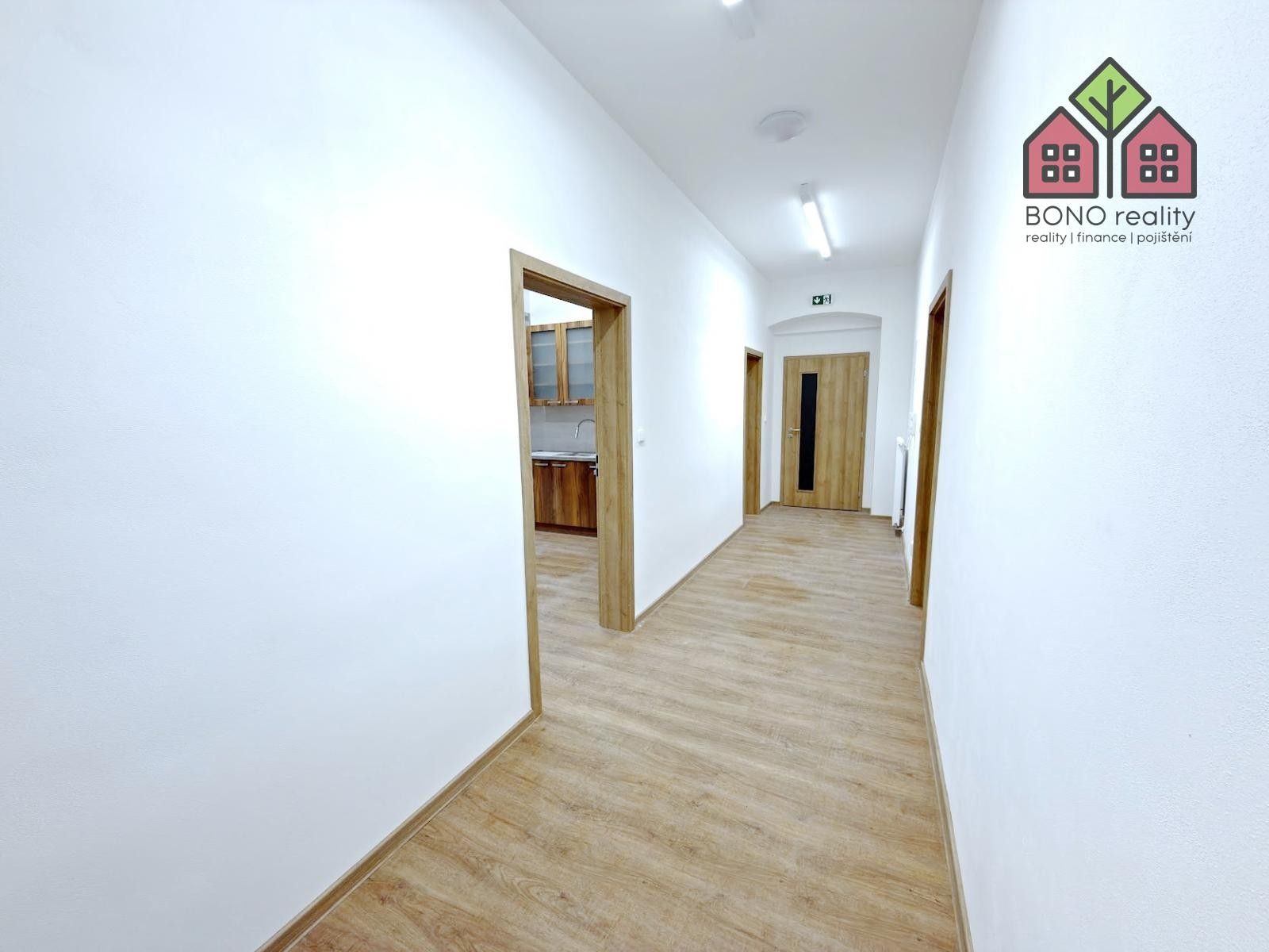 Pronájem nemovitosti 146 m² - foto 17