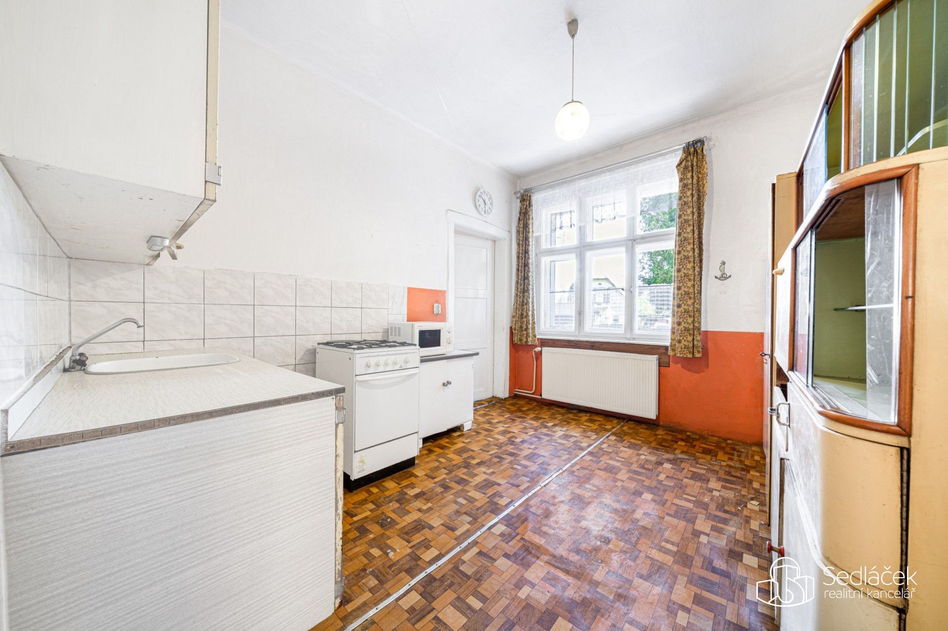 Prodej domu 200 m² - foto 4
