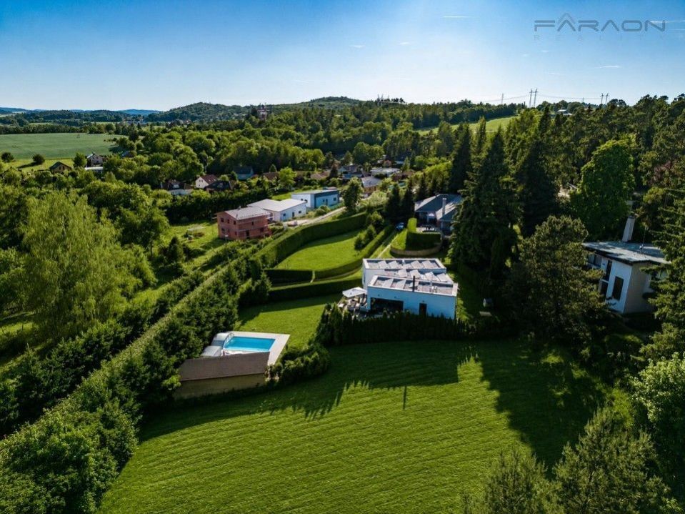 Prodej domu 232 m² - foto 1