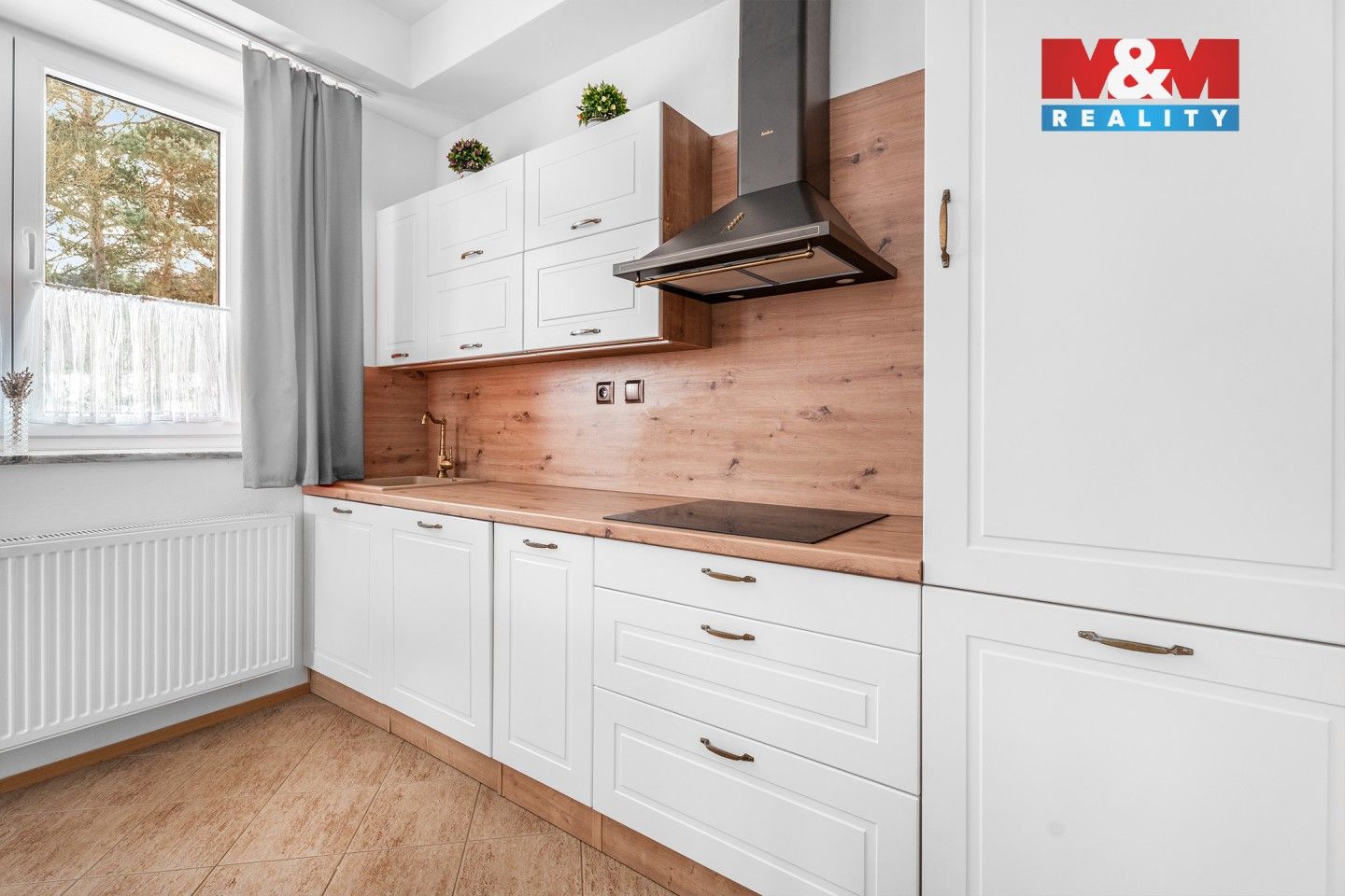 Prodej komerčního prostoru 1890 m² - foto 10