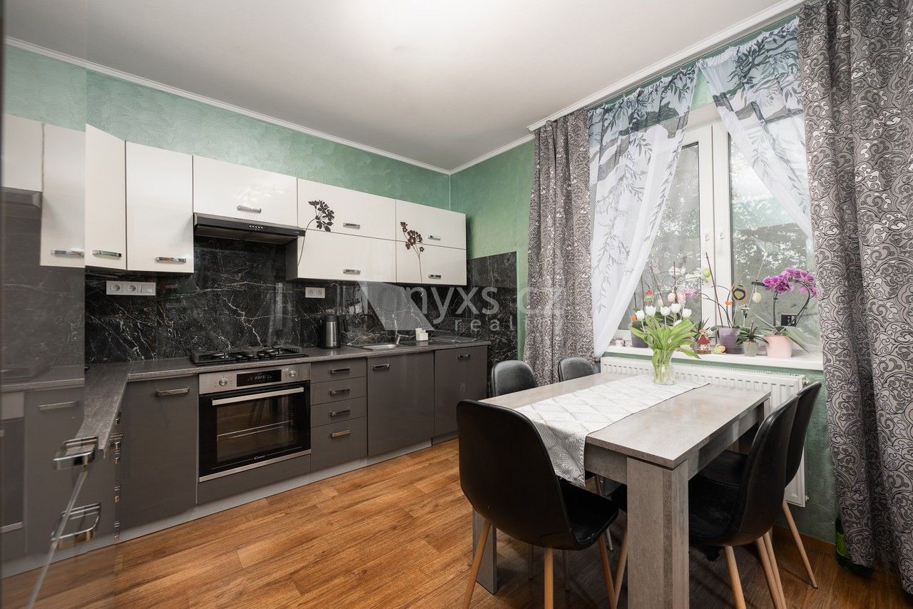 Prodej domu 220 m² - foto 5