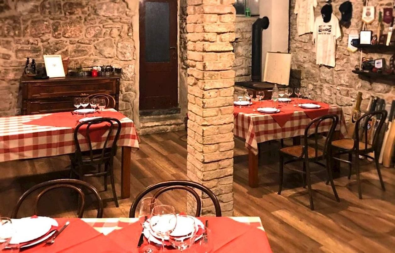 Pronájem komerčního prostoru 200 m² - foto 1