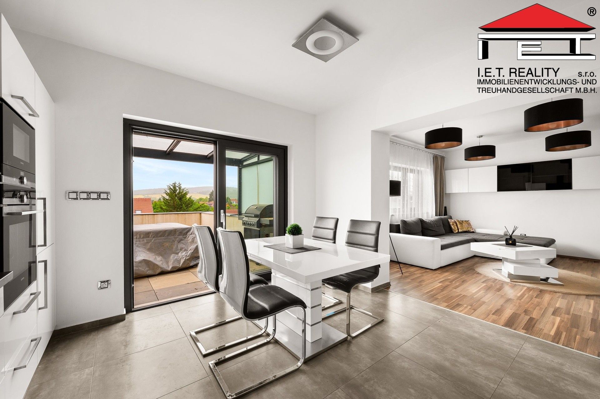 Prodej bytu 3+1 87 m² - foto 1