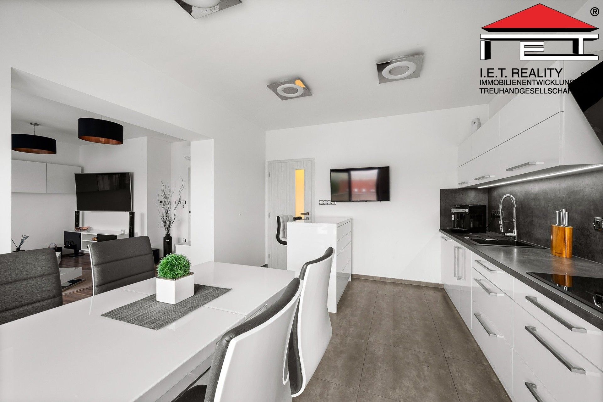 Prodej bytu 3+1 87 m² - foto 4
