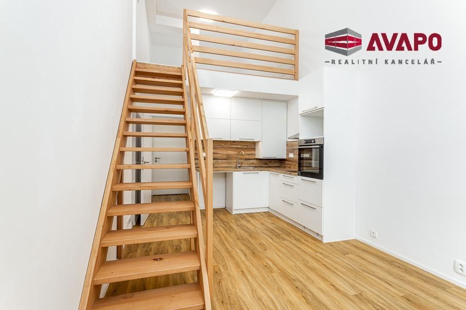 Pronájem bytu 1+kk 38 m² - foto 2