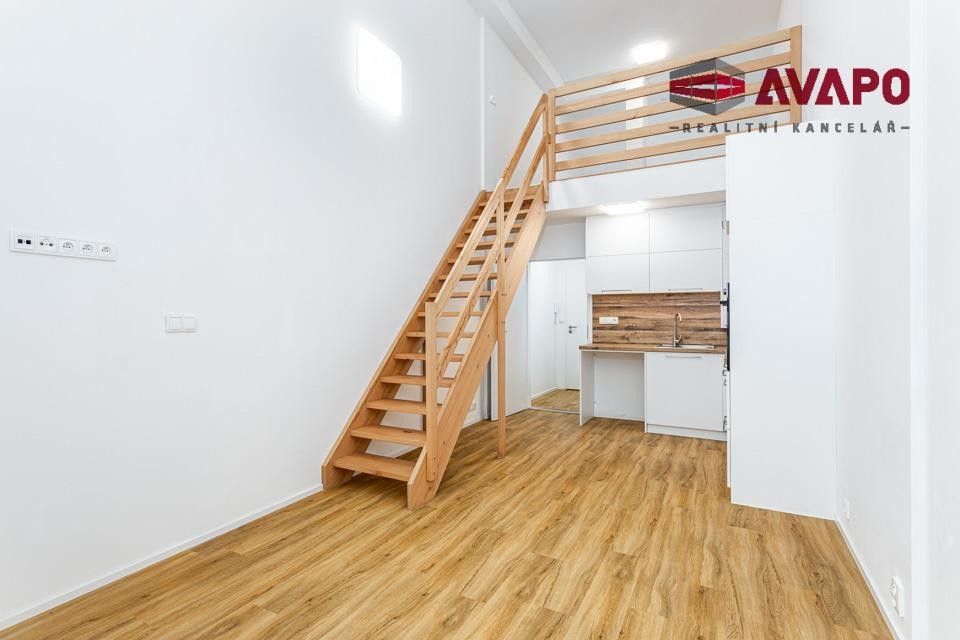 Pronájem bytu 1+kk 38 m² - foto 6