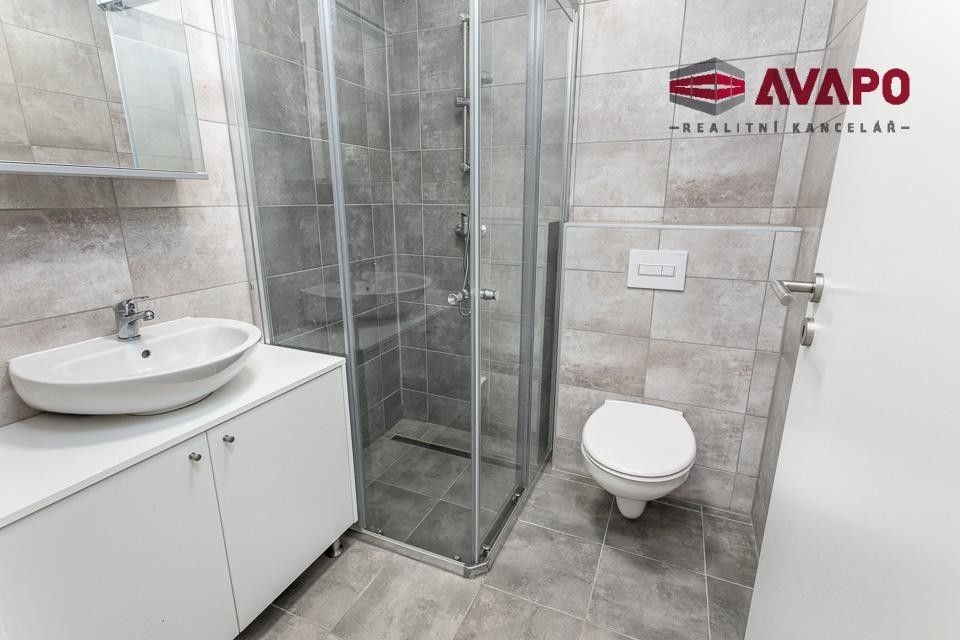Pronájem bytu 1+kk 38 m² - foto 9