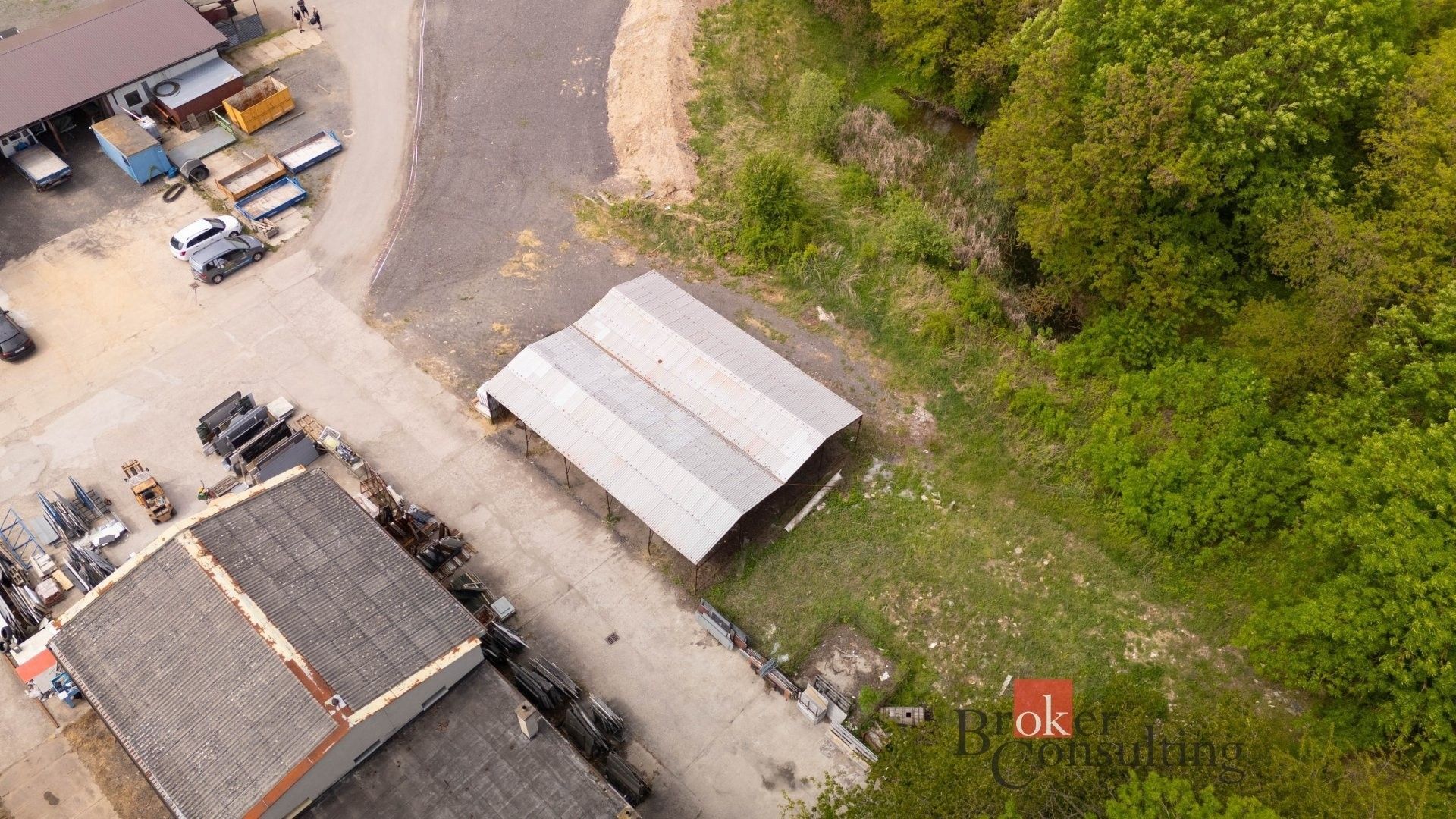 Pronájem komerčního prostoru 350 m² - foto 1