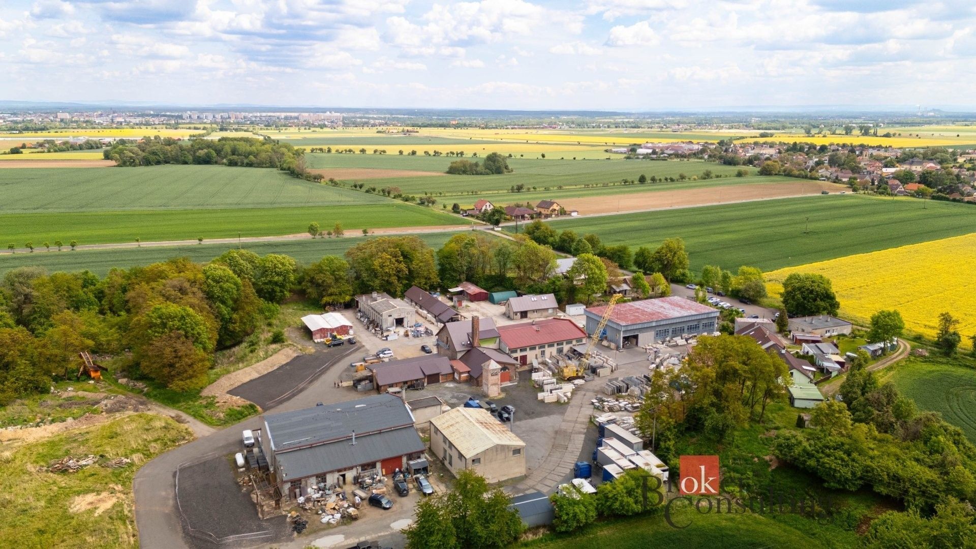 Pronájem komerčního prostoru 350 m² - foto 10