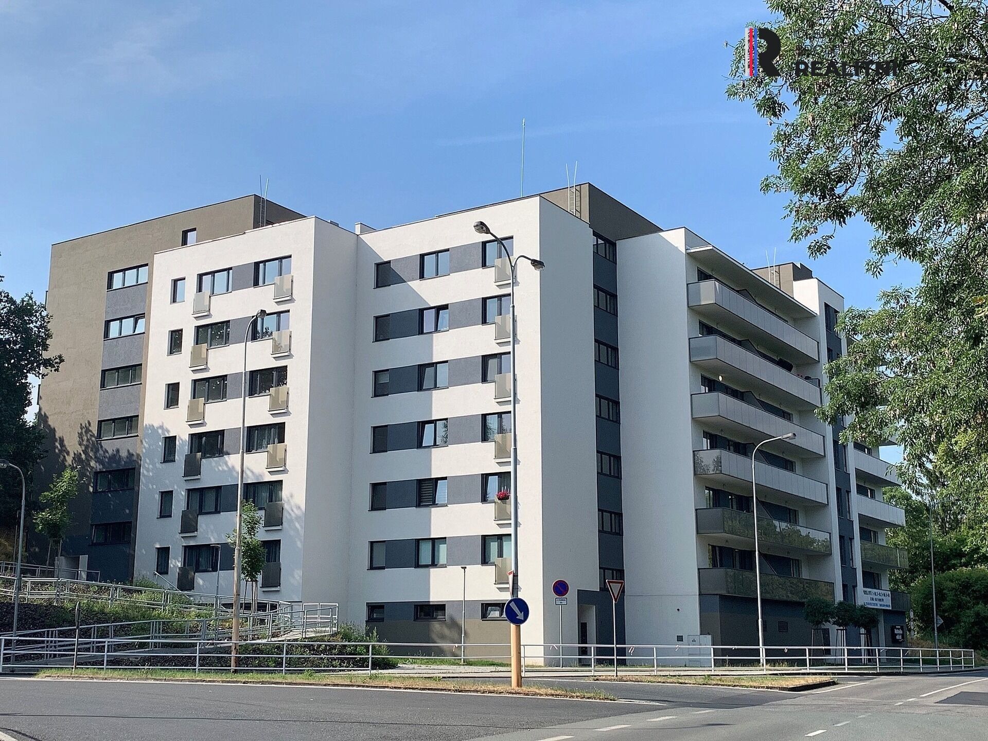 Pronájem bytu 2+kk 62 m² - foto 1