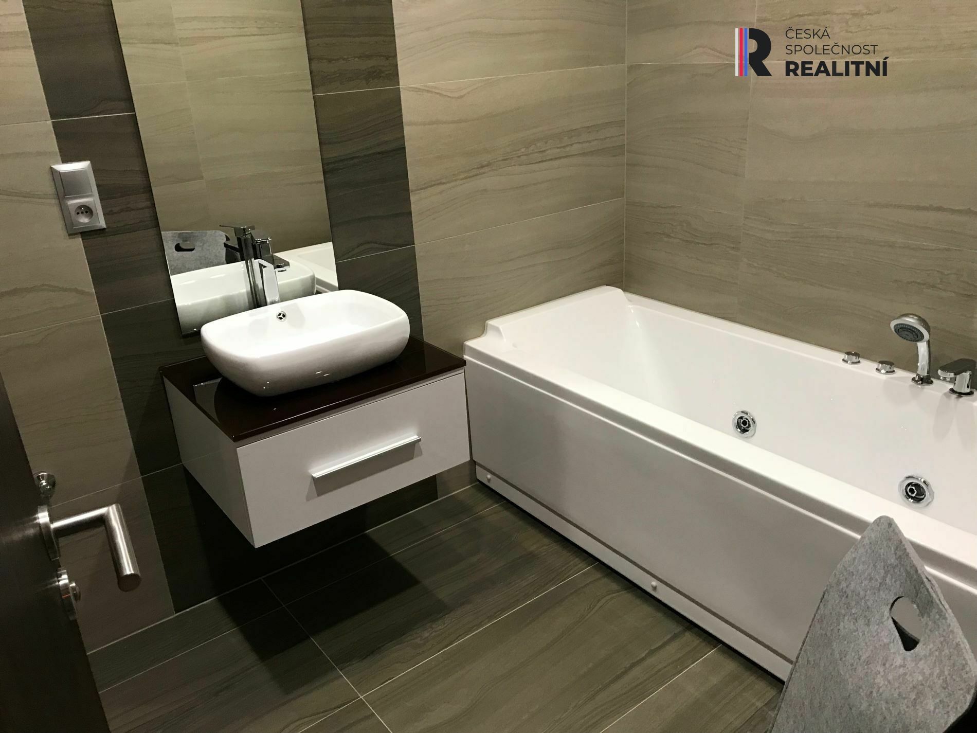 Pronájem bytu 2+kk 62 m² - foto 14