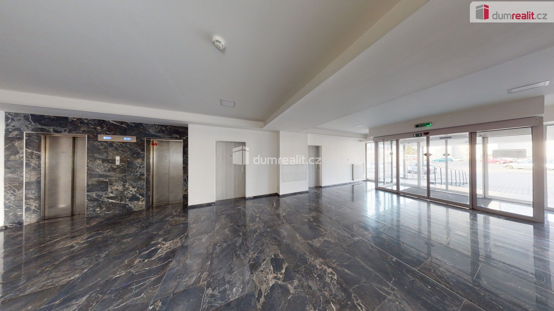 Pronájem bytu 3+kk 82 m² - foto 10