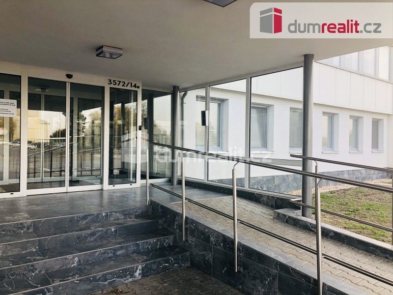 Pronájem bytu 3+kk 82 m² - foto 11