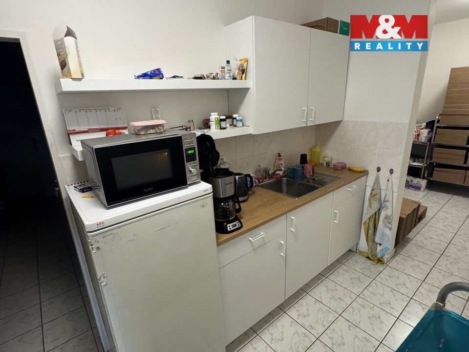 Pronájem komerčního prostoru 173 m² - foto 4