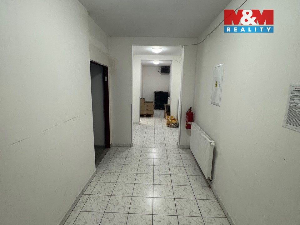 Pronájem komerčního prostoru 173 m² - foto 2