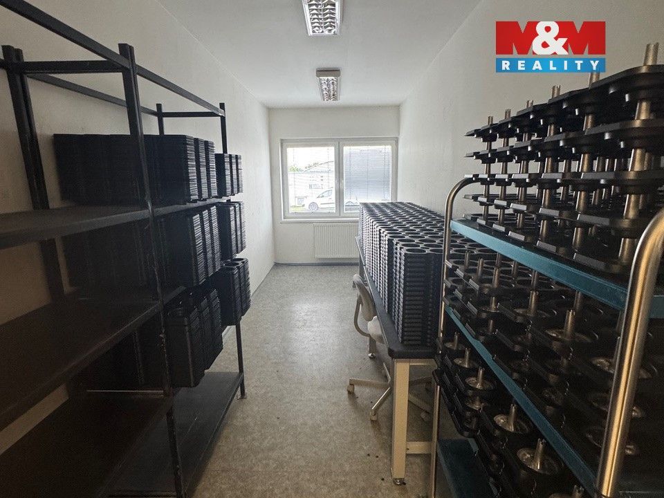 Pronájem komerčního prostoru 173 m² - foto 6