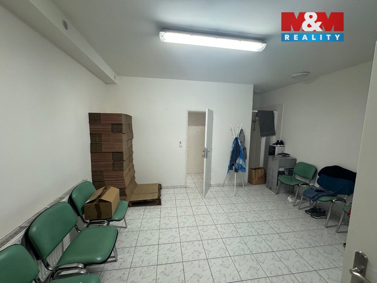 Pronájem komerčního prostoru 173 m² - foto 9