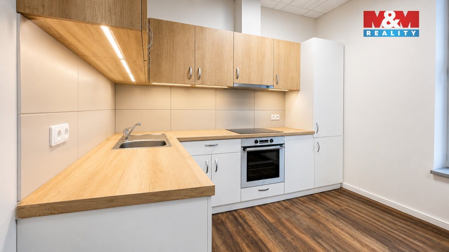 Pronájem bytu 3+1 100 m² - foto 4