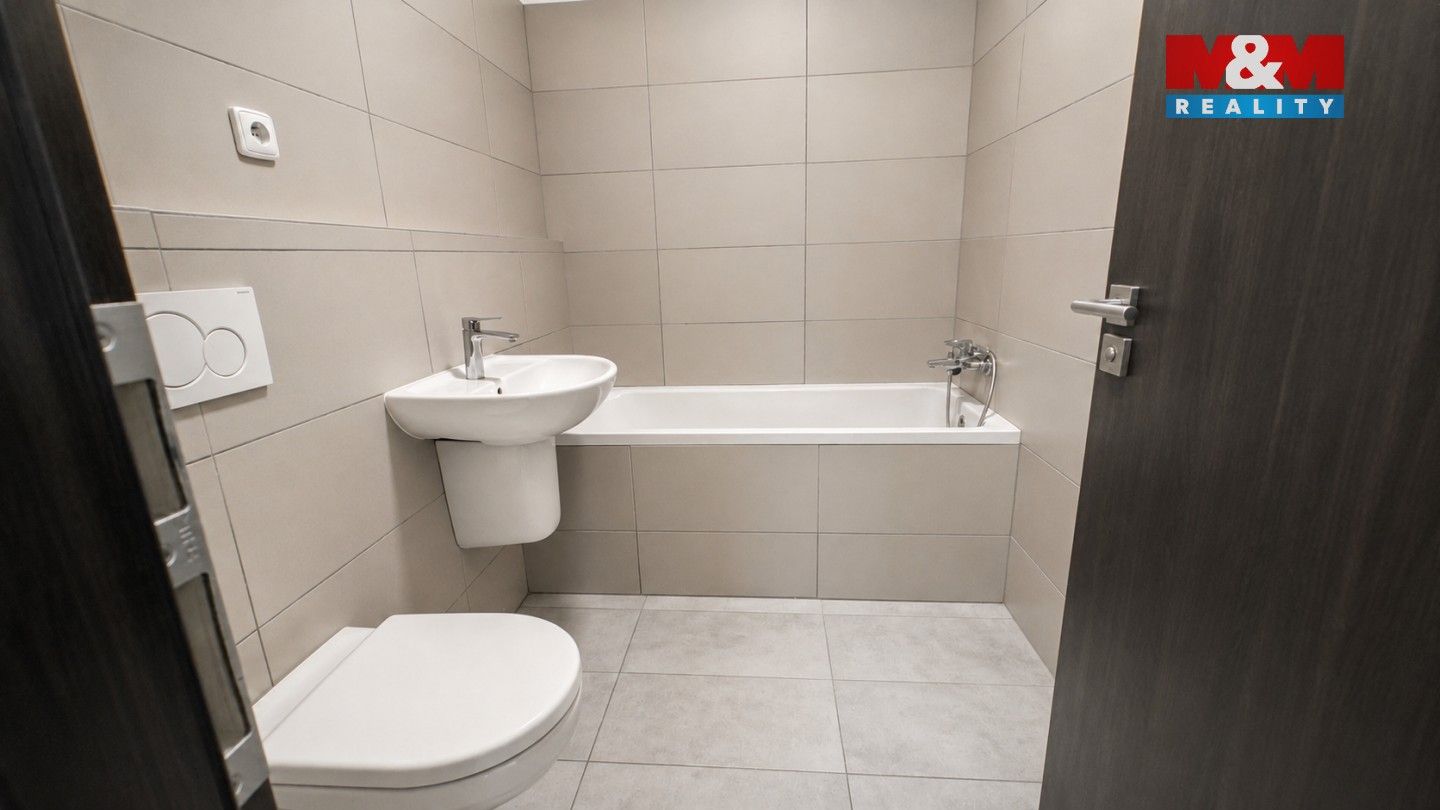 Pronájem bytu 3+1 100 m² - foto 6