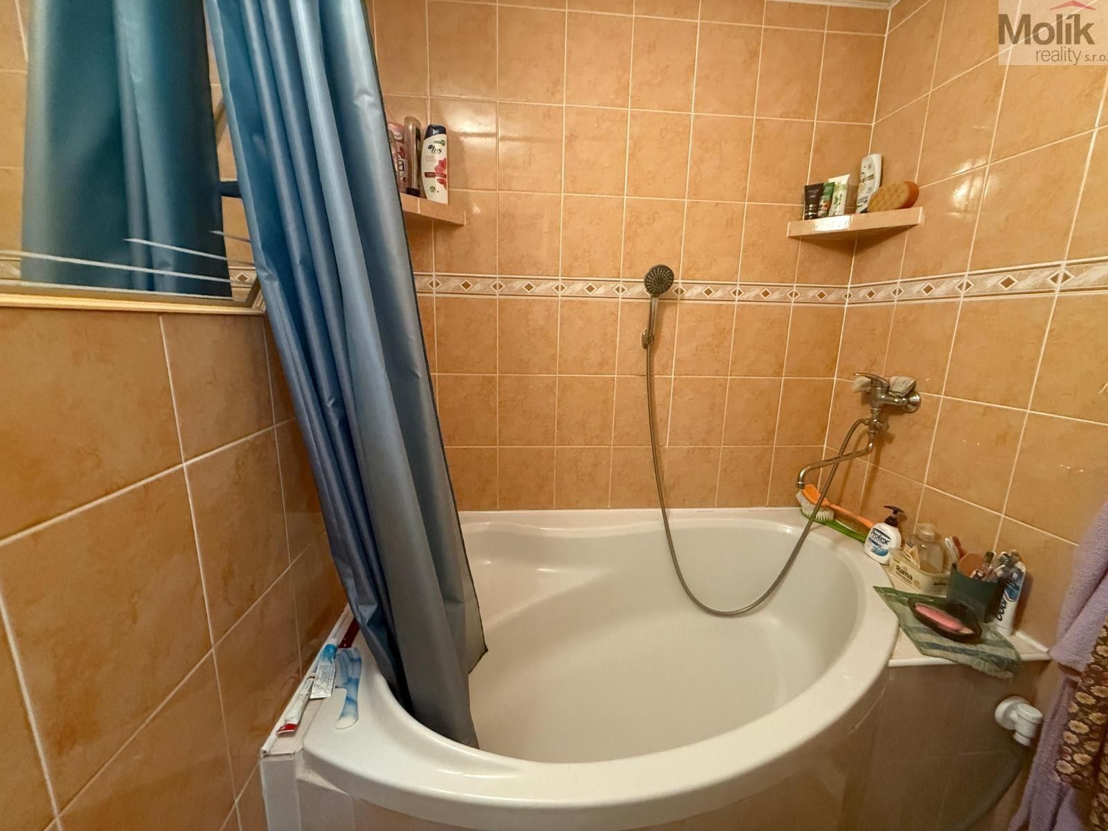 Pronájem bytu 4+1 83 m² - foto 12