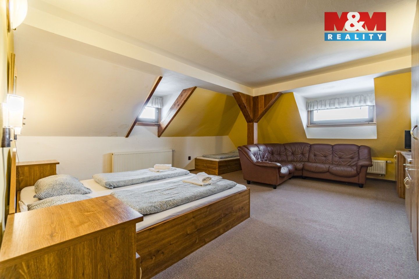 Prodej komerčního prostoru 661 m² - foto 11