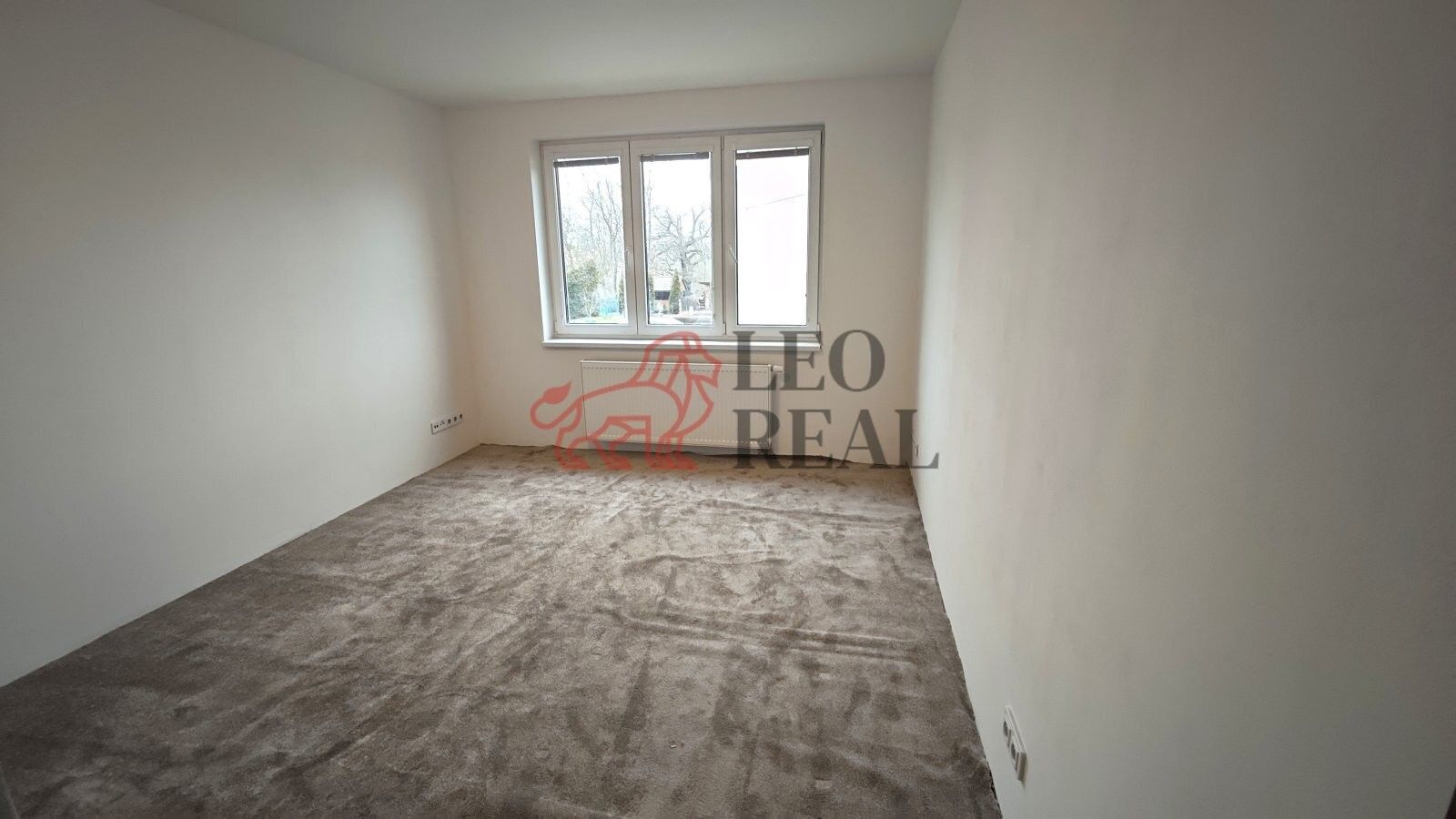 Pronájem bytu 3+1 74 m² - foto 7
