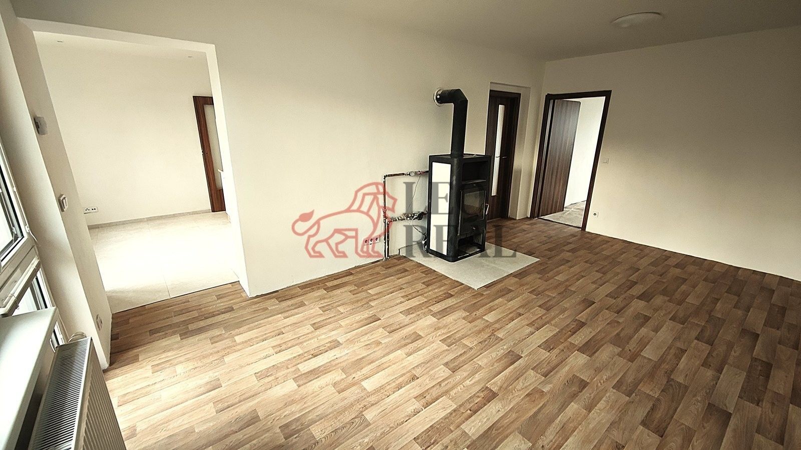 Pronájem bytu 3+1 74 m² - foto 4