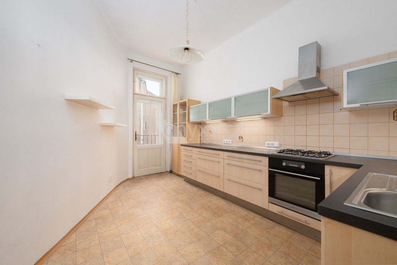 Pronájem bytu 3+1 112 m² - foto 2