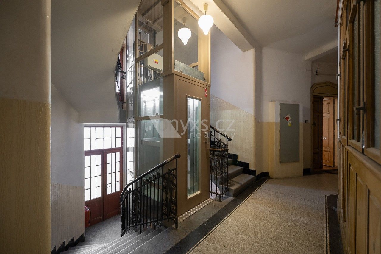 Pronájem bytu 3+1 112 m² - foto 14