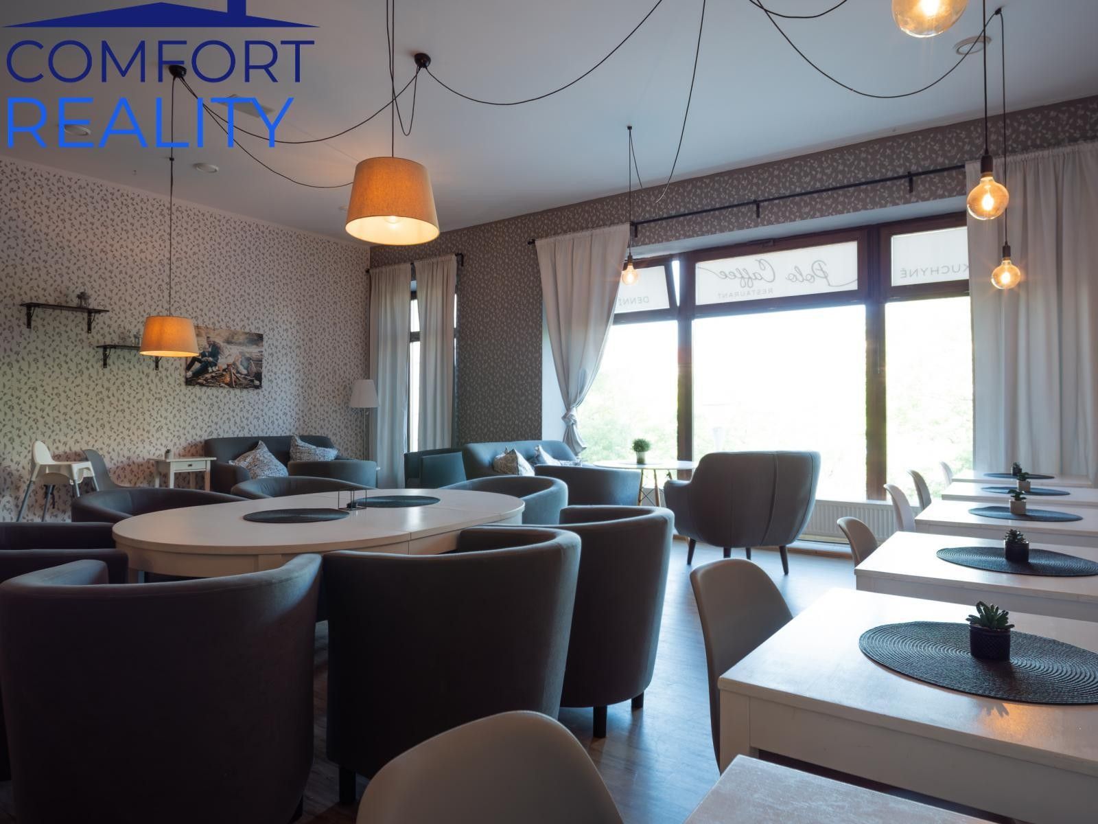 Pronájem komerčního prostoru 300 m² - foto 8