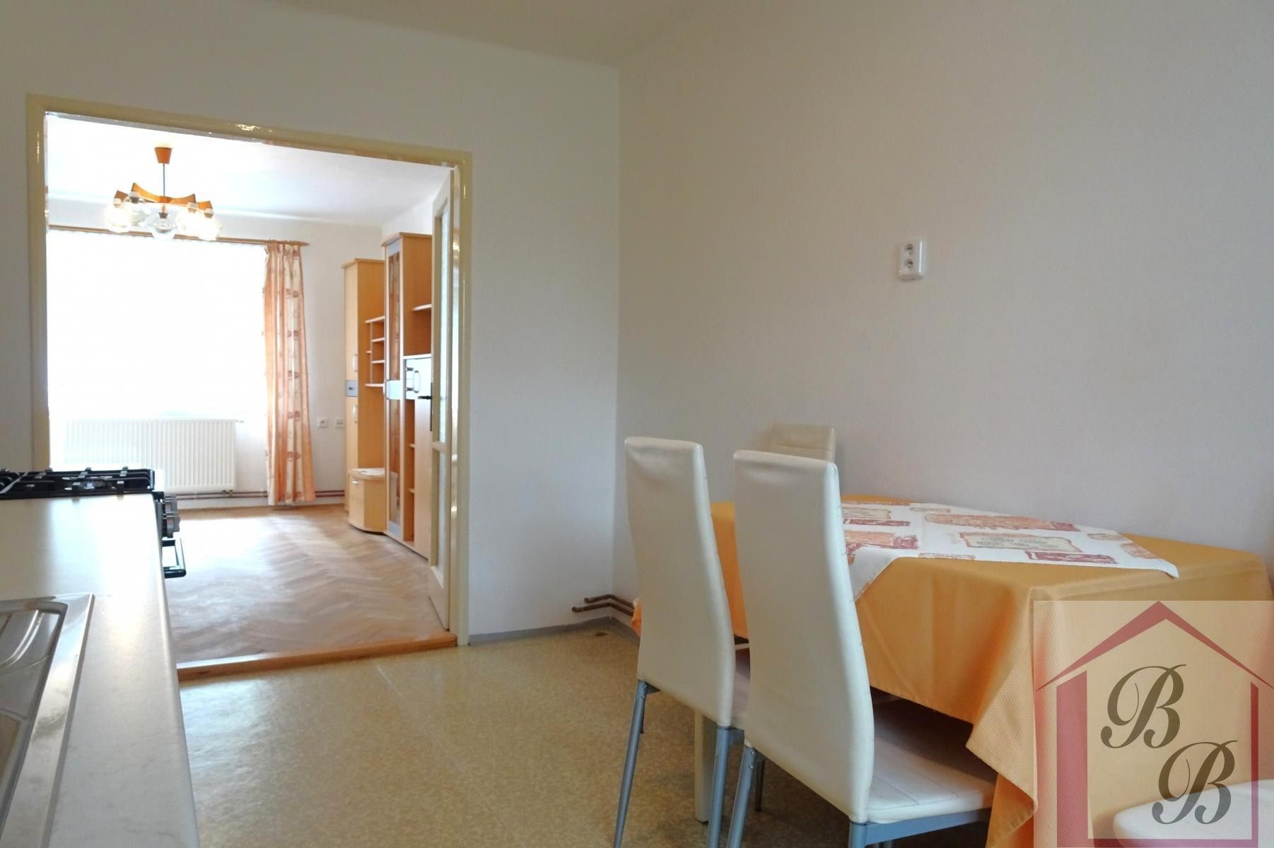 Pronájem bytu 2+1 49 m² - foto 3