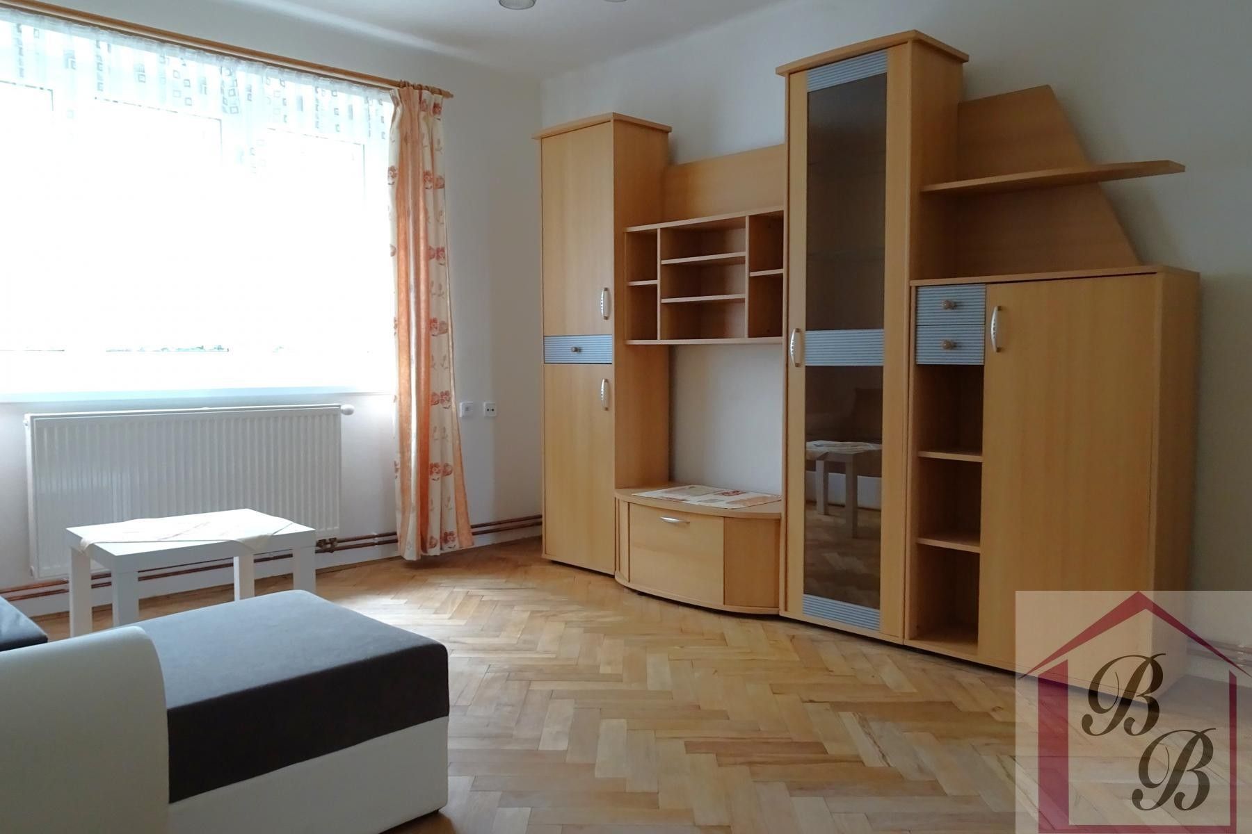 Pronájem bytu 2+1 49 m² - foto 9