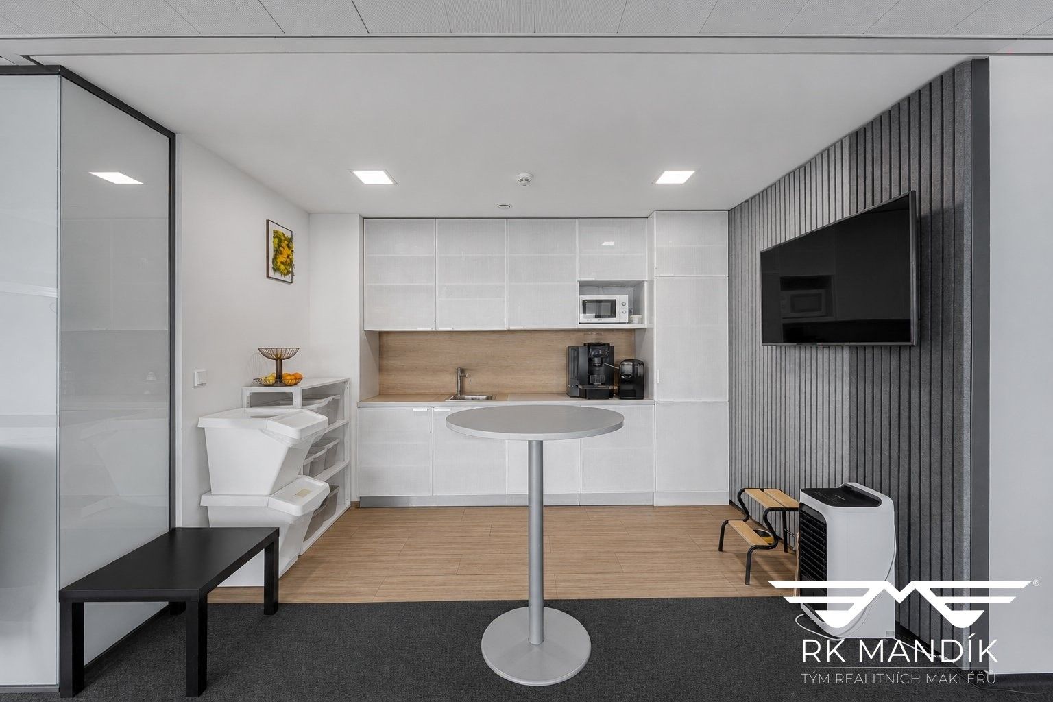 Pronájem komerčního prostoru 416 m² - foto 8