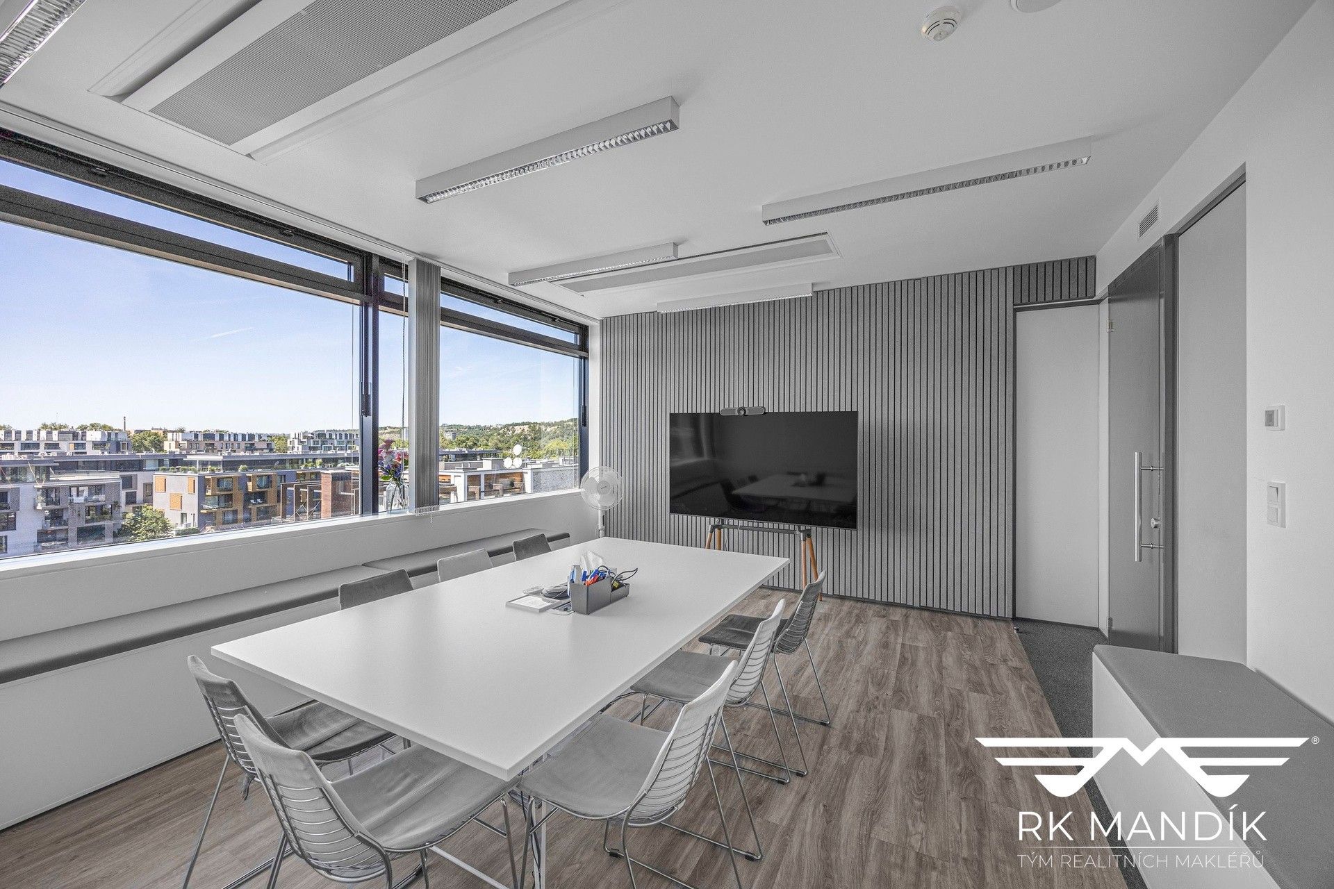 Pronájem komerčního prostoru 416 m² - foto 2