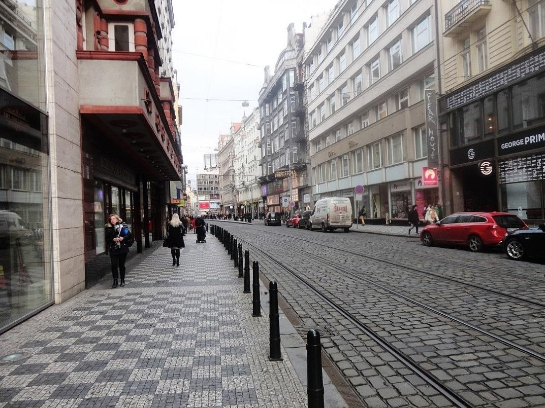 Pronájem komerčního prostoru 180 m² - foto 2