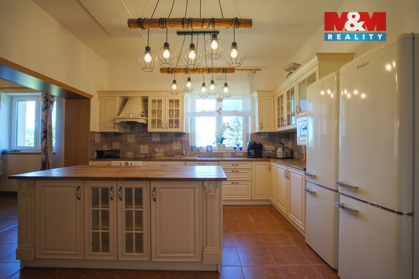 Prodej komerčního prostoru 400 m² - foto 9