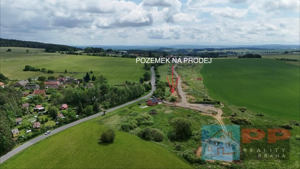 Prodej pozemku 968 m² - foto 1