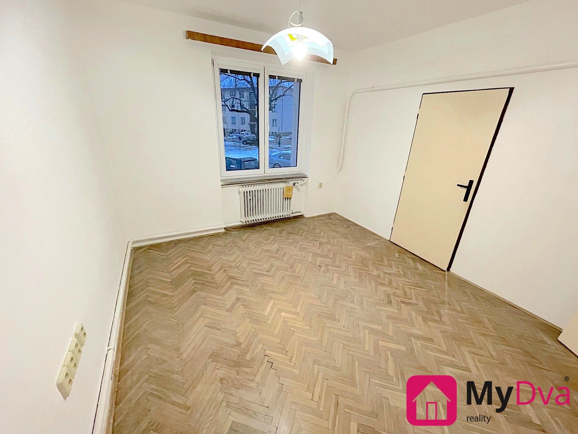 Pronájem bytu 3+1 74 m² - foto 3